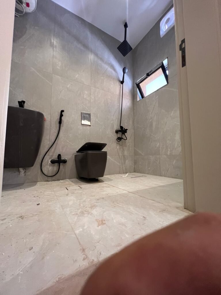 صيانة وترميم حمامات ومطابخ الحوية